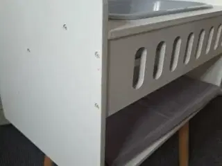 Børne puslebord med badekar