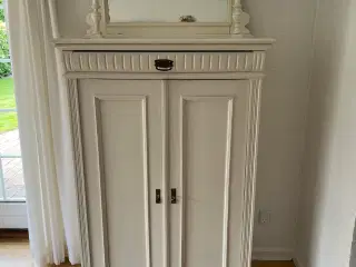 Skab