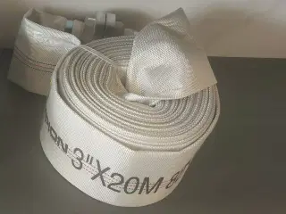 Brandslange 20 meter med 3" stortz koblinger.