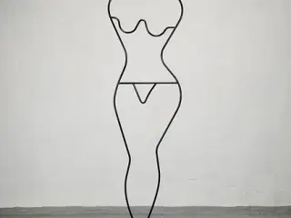 Häpen - Ikea's Elegante Gine / Tøjstativ 