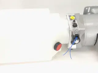 Hydralik motor med olie beholder og sænke ventil for Bulldog PM240 (reservedel)
