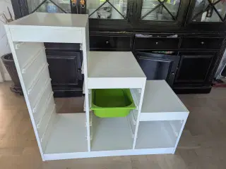 Reol - trappereol TROFAST fra Ikea. Hvid