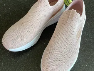 Helt nye Skechers 