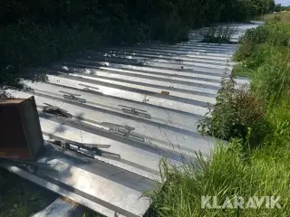 LOT: fodertrug rustfri