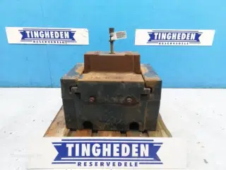 Case CVX 120 Frontvægt 480 Kg 1-33-161-401