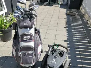 Golf udstyr og vogn sælges