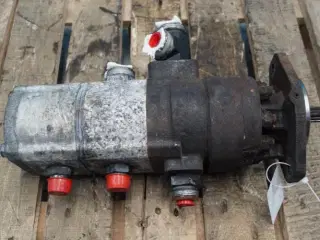 Case 9120 Hydraulikpumpe 87284569