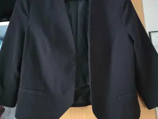 Rigtig fine sorteblazer ,i sorte