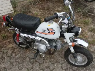 Knallert HONDA MONKEY Z50 50cc 4 gear