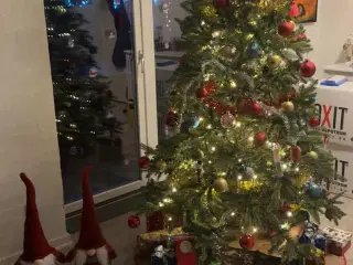 Kunstigt juletræ 210cm