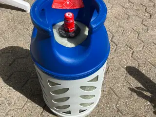 10 kg letvægtsflaske fyldt og blomberet