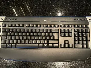 Logitech Pro 2400 trådløs tastatur og mus
