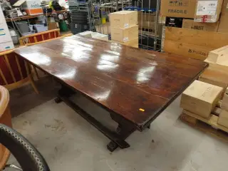 Spisebord