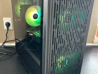 ✅ Renoveret Gamin-PC – Klar til eSport & RGB-show!