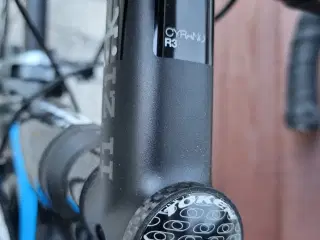Focus carbon racercykel
