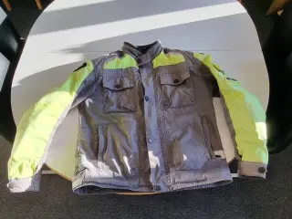 Bmw jakke med god beskyttelse.