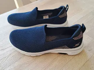 Sketchers