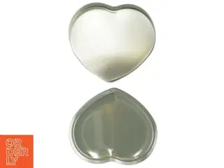 Hjerteformet metaldåse (str. 23 x 19 cm)