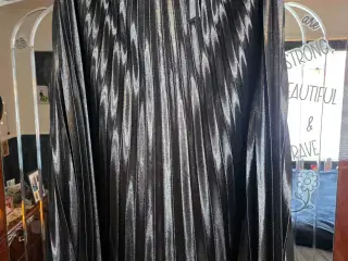 Flot ny maxi Nederdel fra only Carmakoma