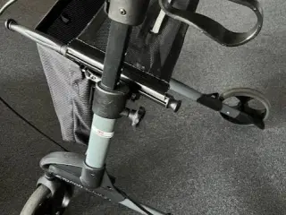 Topro Troja rollator, sammenklappelig nem og let  