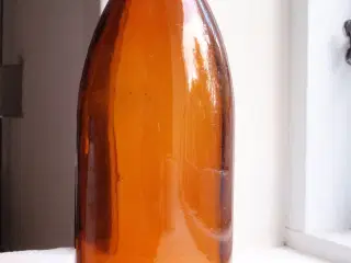 Brune mælkeflasker ½ og 1l.