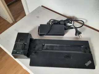 Docking station med strømforsyning til Lenovo pc
