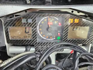 Aprilia RSV 1000 Mille 2001