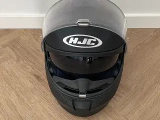 Hjelm 