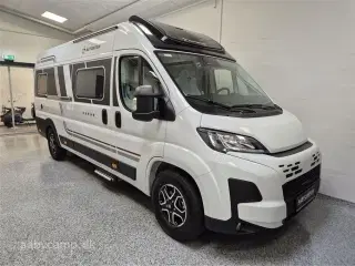 2026 - Autostar   Luksus Van. Automatgaer. lædersæder.  Alufælge,  langsgående senge.