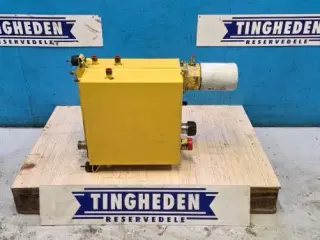 New  Holland TX68 Hydrauliktank 84000629
