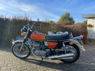 Suzuki GT550 1976