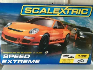 Scalextric bane med 2 stk. Porsche 911 biler 