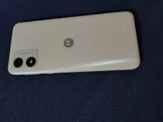 Motorola e13 telefon