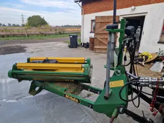 Wrapper, MC Hale 995