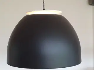 Bossa lampe sort