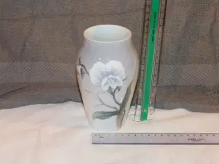 Royal Vase med blomster (510)