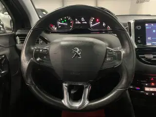 Peugeot 208 1,5 BlueHDi 100 Signature Sky