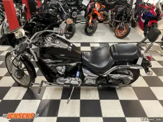 Kawasaki VN 900 Custom