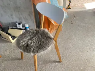 Stole med hvert sit grå skind