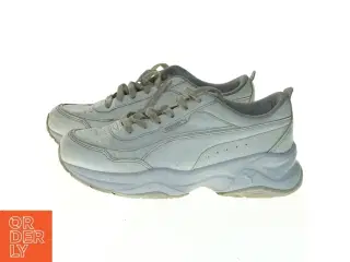 Brugte sneakers fra Puma (str. 37)