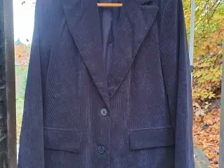 Fløjslblazer fra Gina Tricot