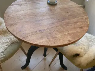 Flot bord til den lille spisekrog