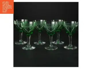 Sæt med grønne glas (str. 12 cm)