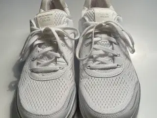 Sketchers, str. 39, D’Lux Walker, Air-Cooled. 