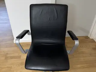 5 stk. Fritz Hansen kontorstole - sort læder 