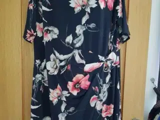 kjole fra "Just Elegance"   str. 46