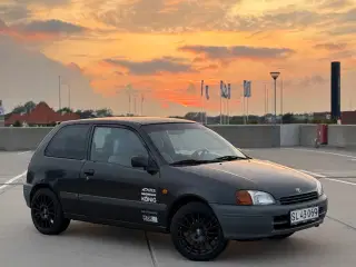 Toyota starlet 1998