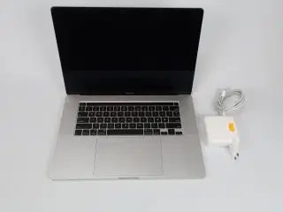 Apple MacBook Pro 16" IPS i7-9750
