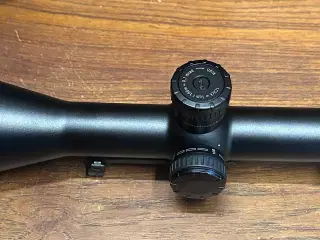 Zeiss V8 4,8 - 35 / 60 ny model 
