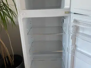 Køle/fryseskab, nyt, sælges billigt 
